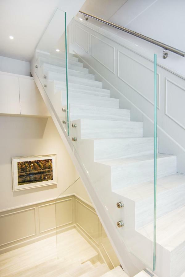 La Quadra Suites - Central Apartments In Iseo With Daily Housekeeping Luaran gambar